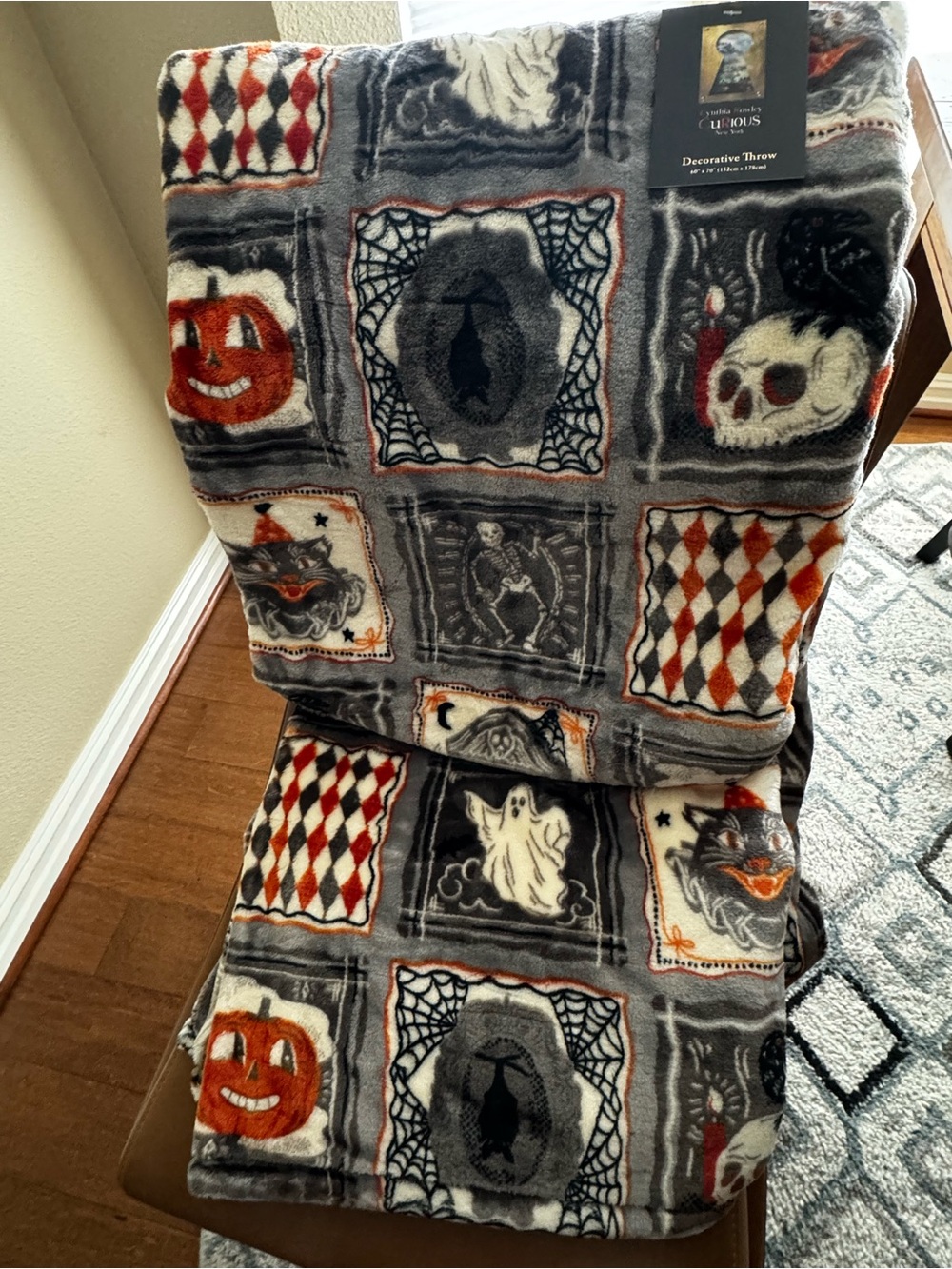 Cynthia Rowley Halloween Throw Blanket Vintage and Retro Inspired NEW
